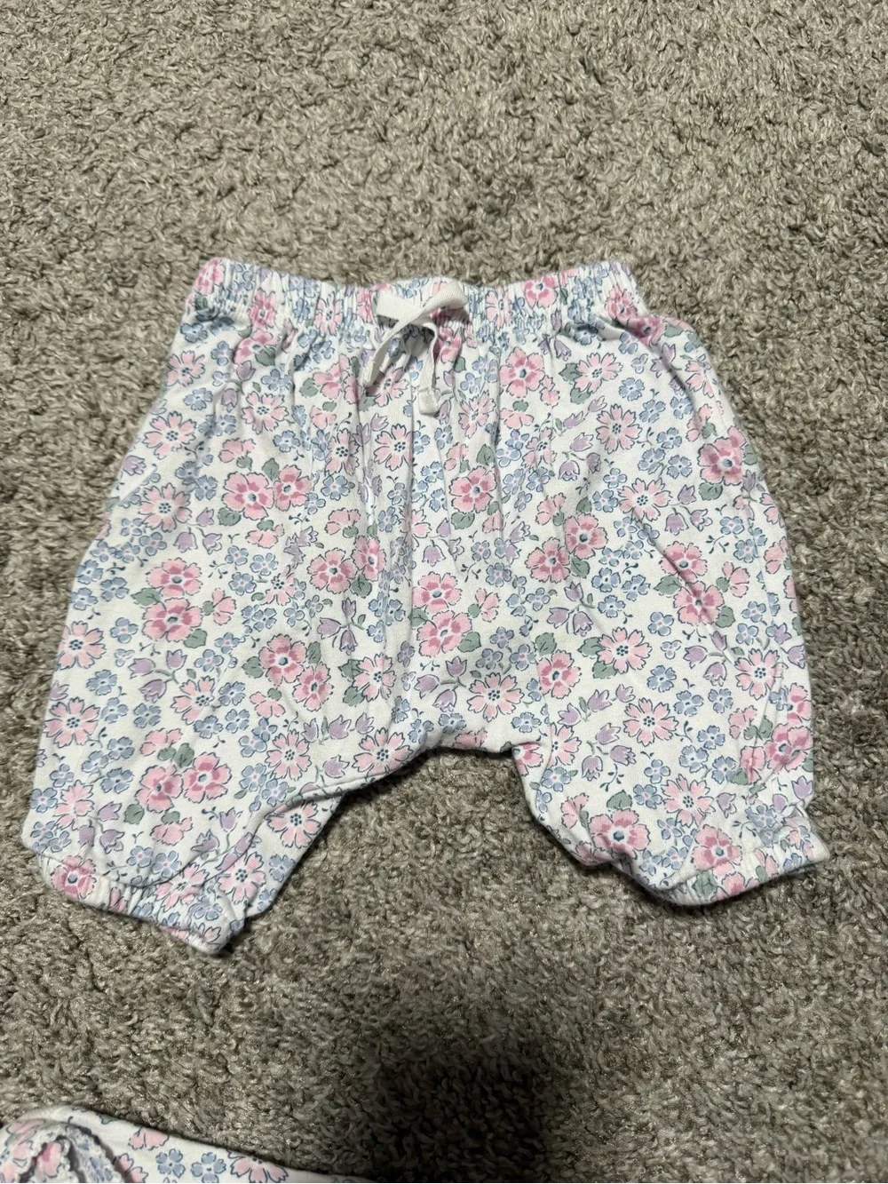 GAP soft floral